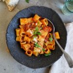 One-Pot Pasta mit Kichererbsen & Chorizo | Bake to the roots