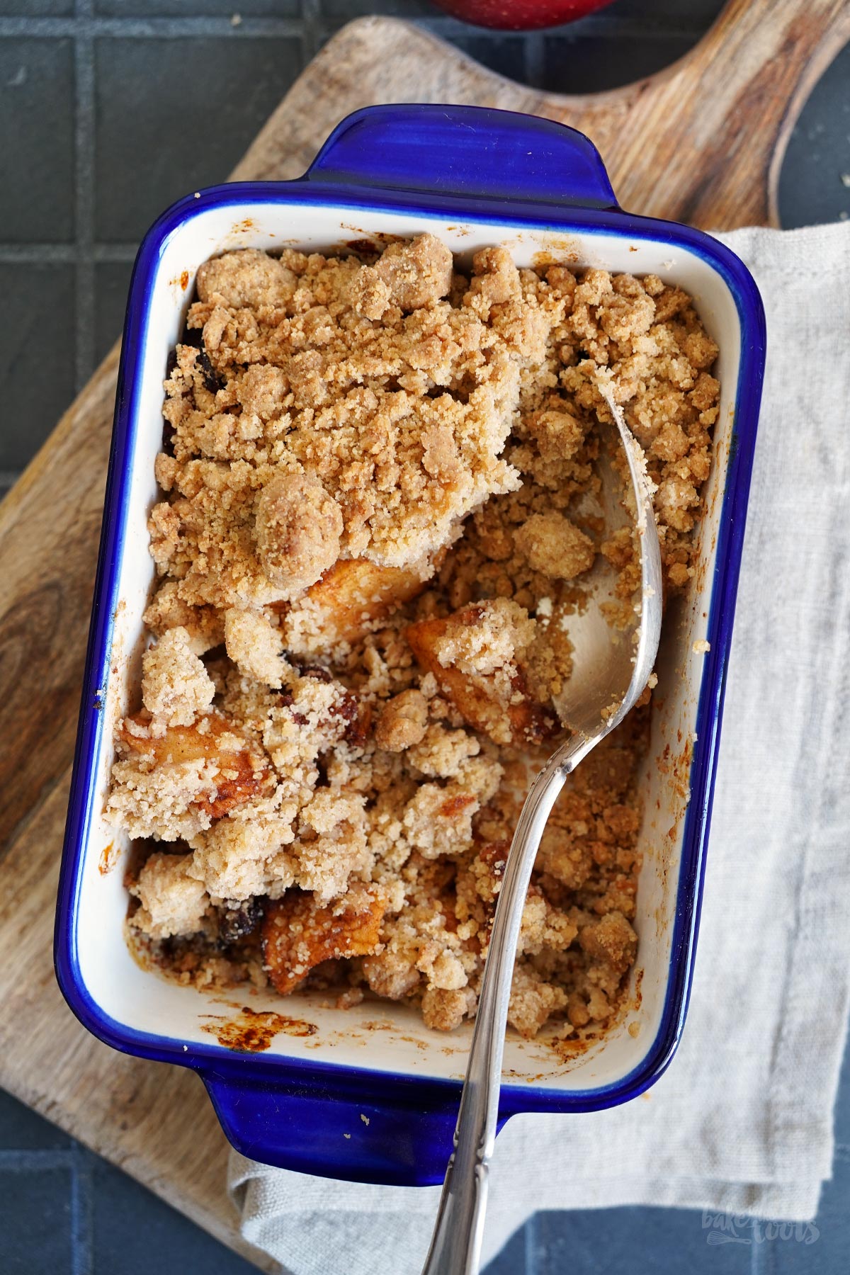 AirFryer Apple Crumble | Bake to the roots