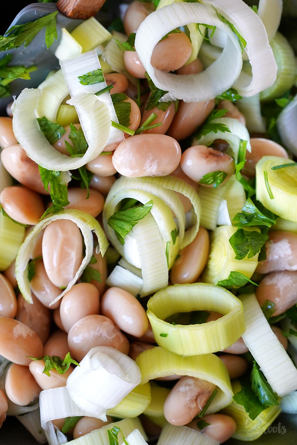 Fenchel, Lauch, Bohnen & Bratwurst aus dem Ofen | Bake to the roots