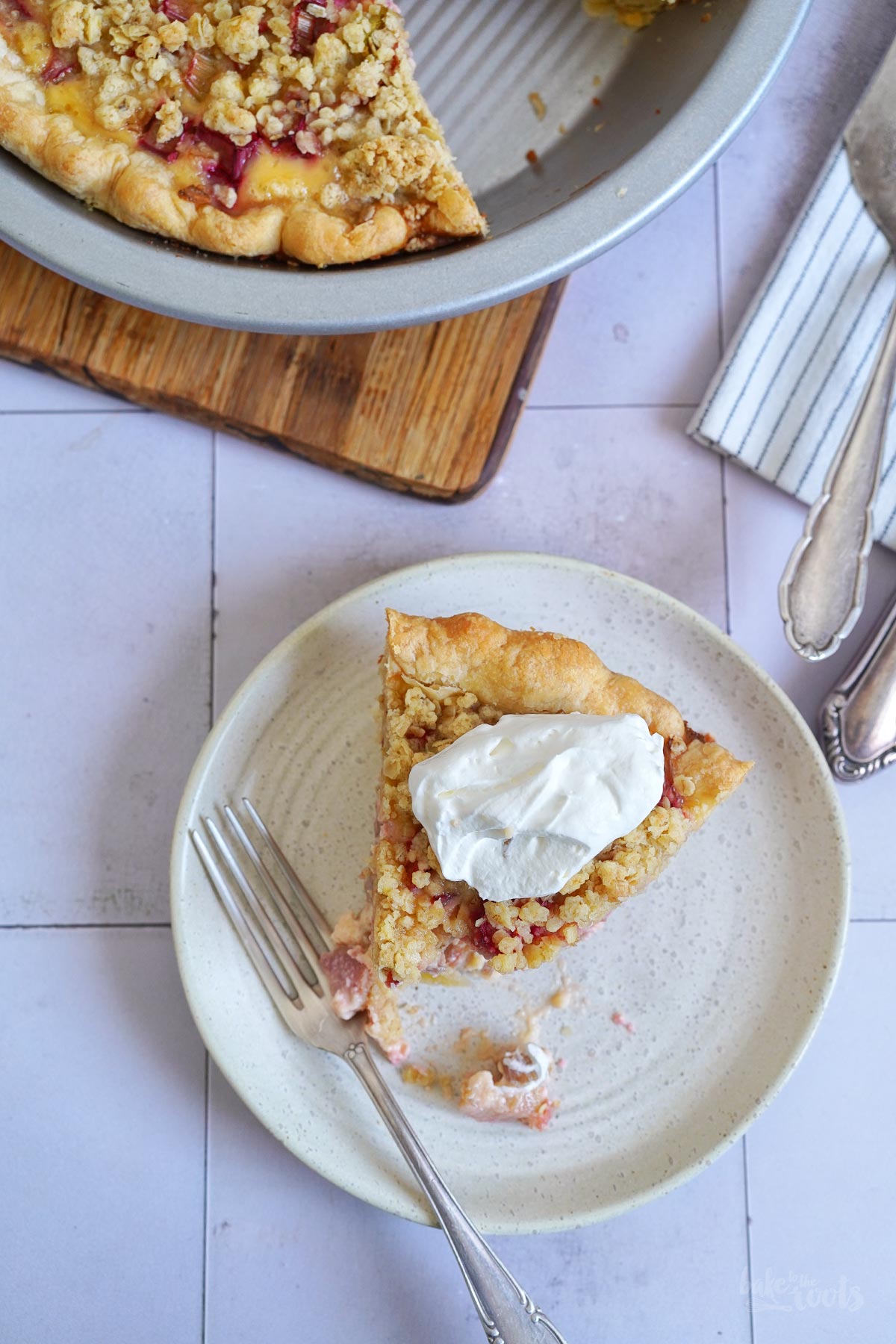 Rhabarber Streusel Pie | Bake to the roots