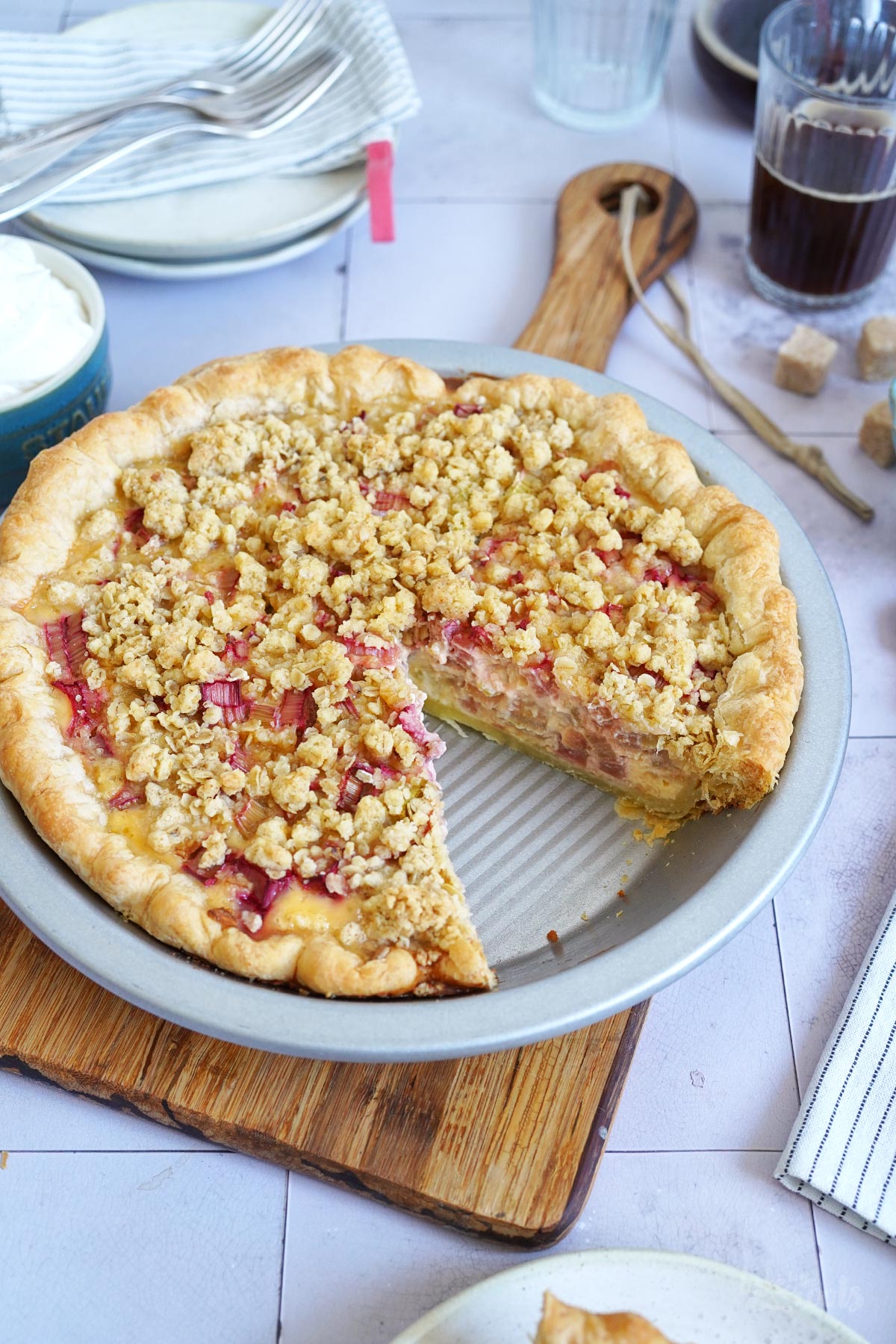 Rhabarber Streusel Pie | Bake to the roots