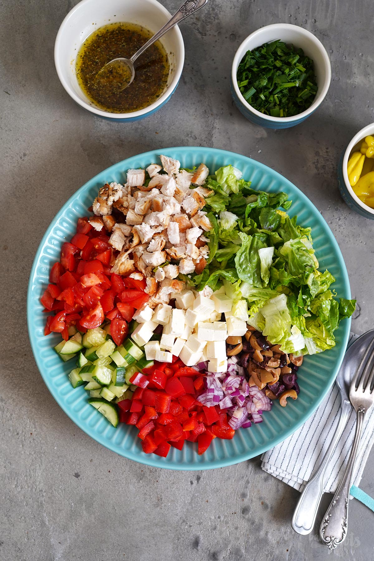 Chopped Salad mit Hühnchen | Bake to the roots