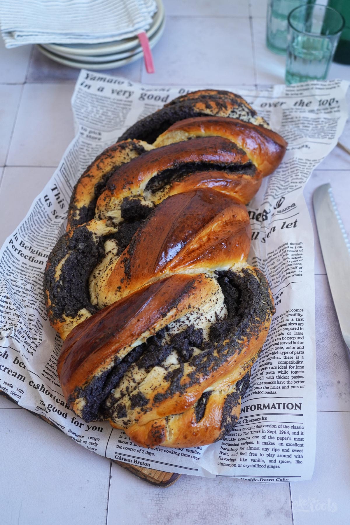 Mohn Marzipan Hefezopf | Bake to the roots