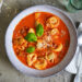 Schnelle Tomatensuppe mit Tortellini & Paprika | Bake to the roots