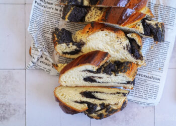 Mohn Marzipan Hefezopf | Bake to the roots