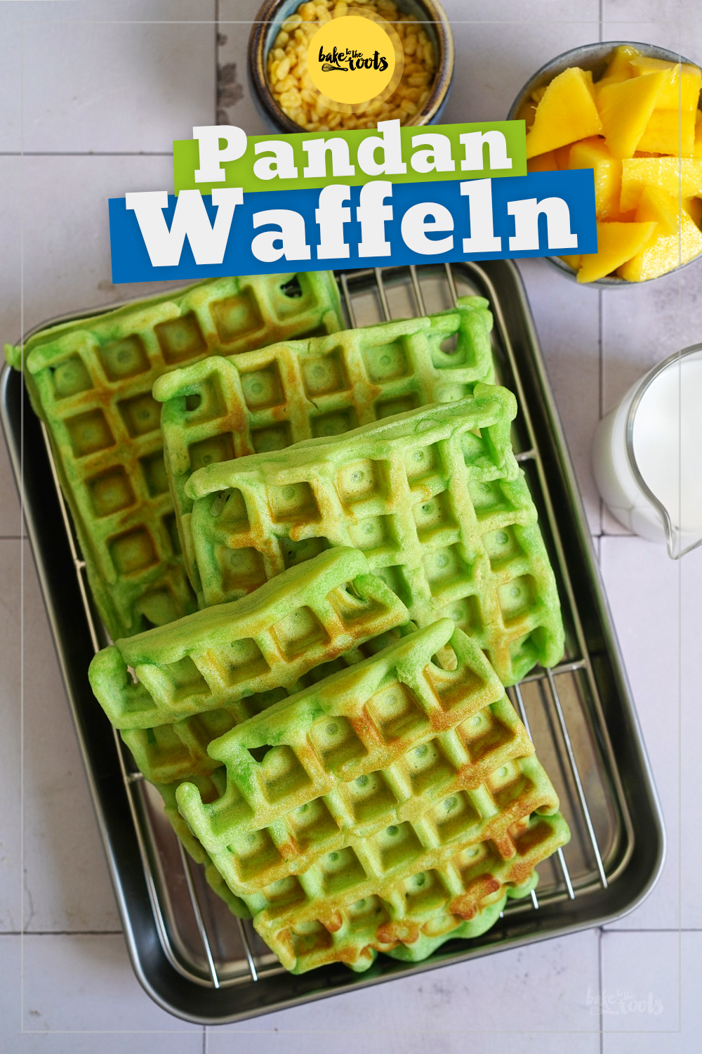Pandan Waffeln mit Mango & Kokossauce | Bake to the roots