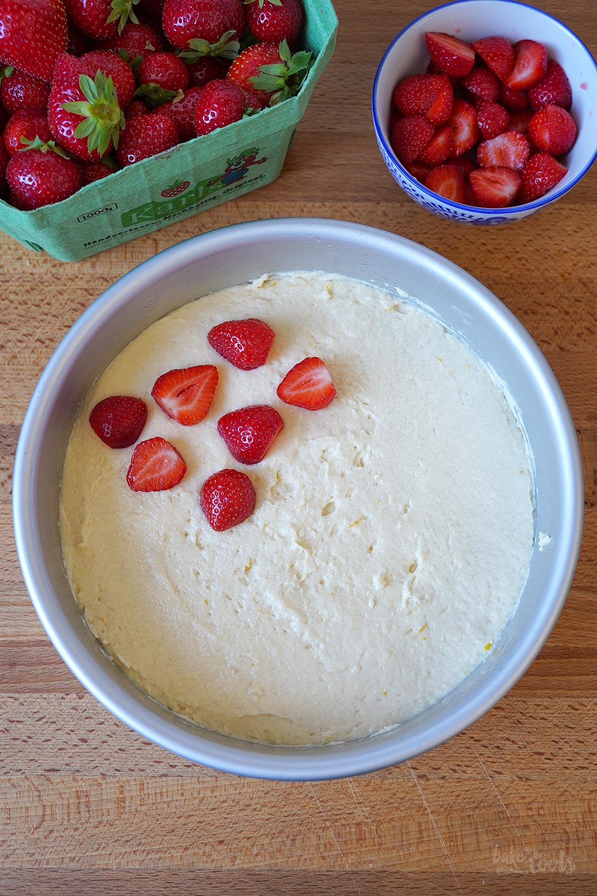 Easy Strawberry Ricotta Cake | Bake to the roots