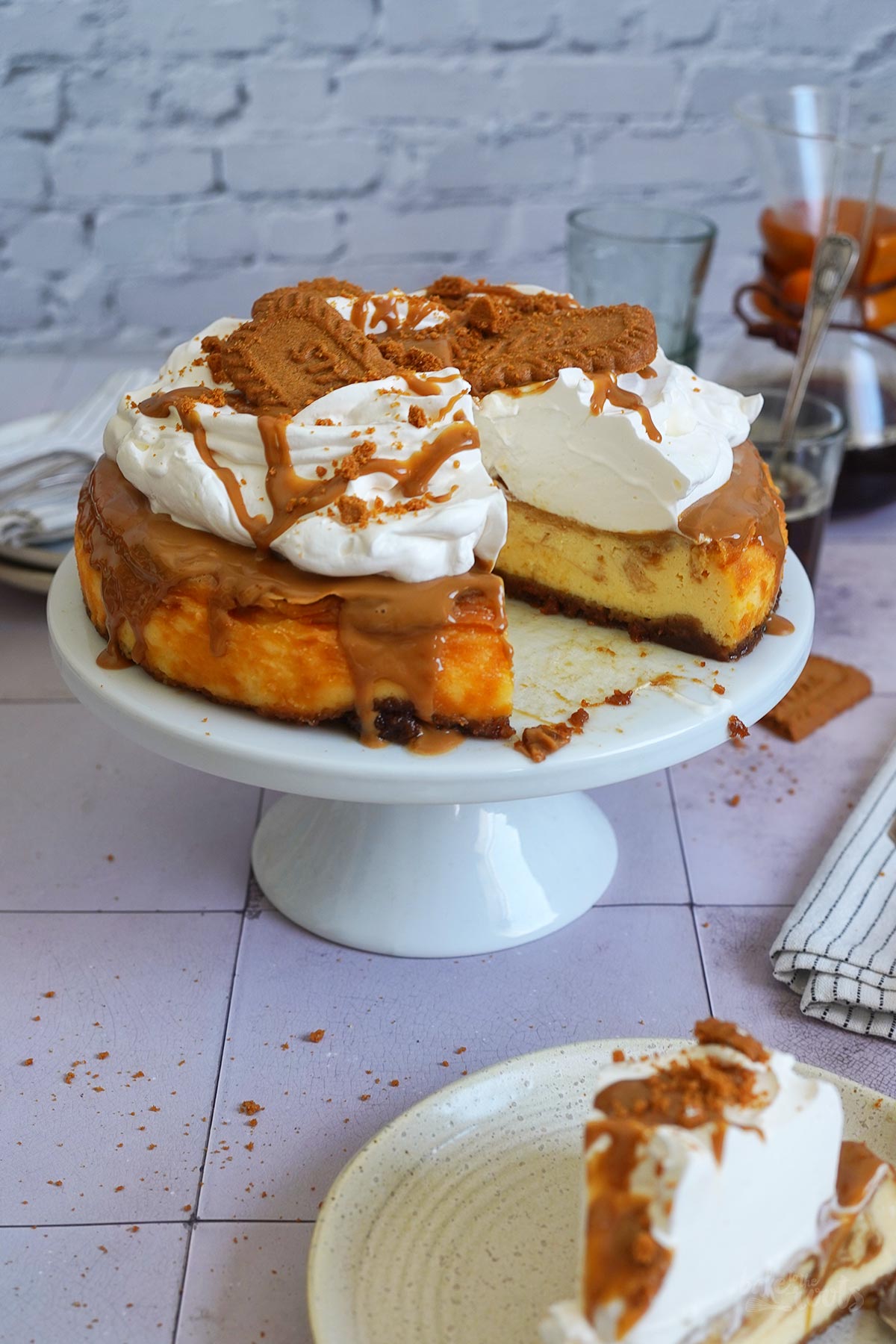 Lotus Biscoff Cheesecake | Bake to the roots