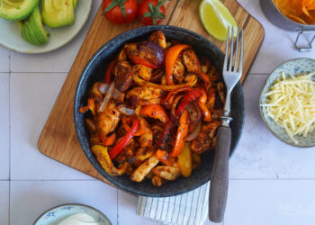 Schnelle AirFryer Chicken Fajitas | Bake to the roots
