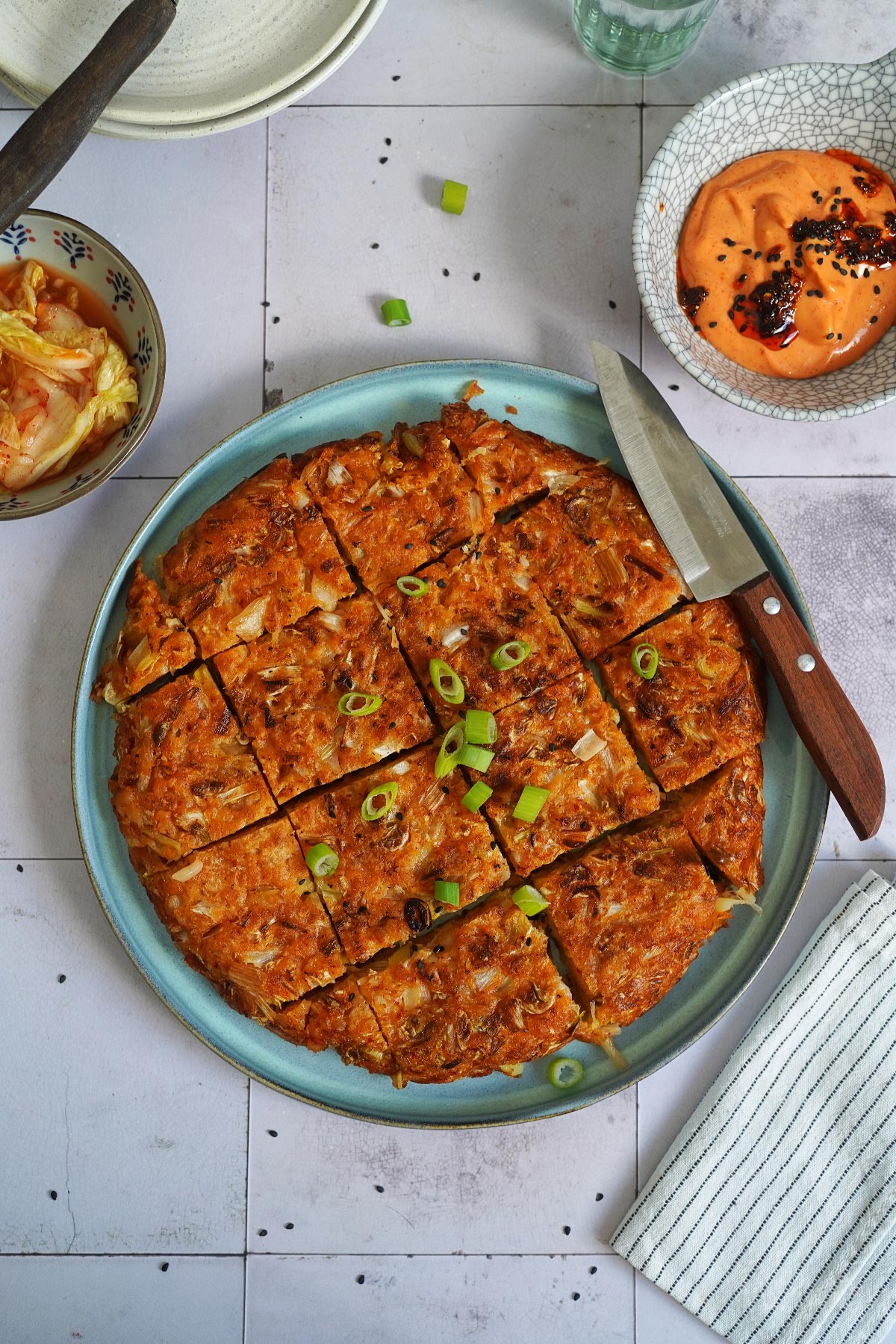 Koreanische Kimchi Pancakes mit Gochujang Dip | Bake to the roots