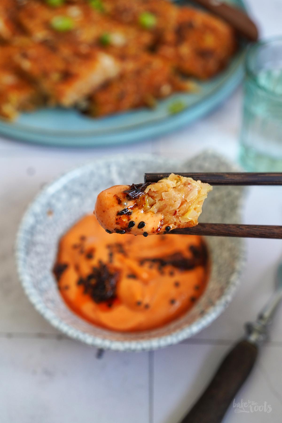 Koreanische Kimchi Pancakes mit Gochujang Dip | Bake to the roots
