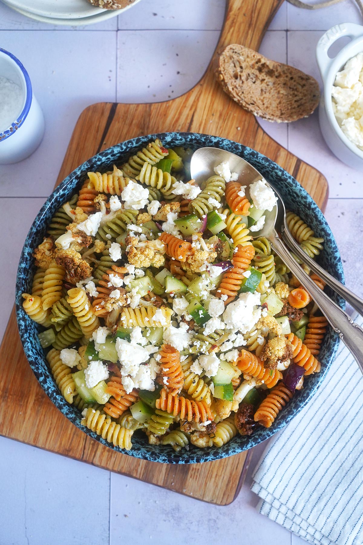 Nudelsalat mit geröstetem Za'atar Blumenkohl (AirFryer) | Bake to the roots