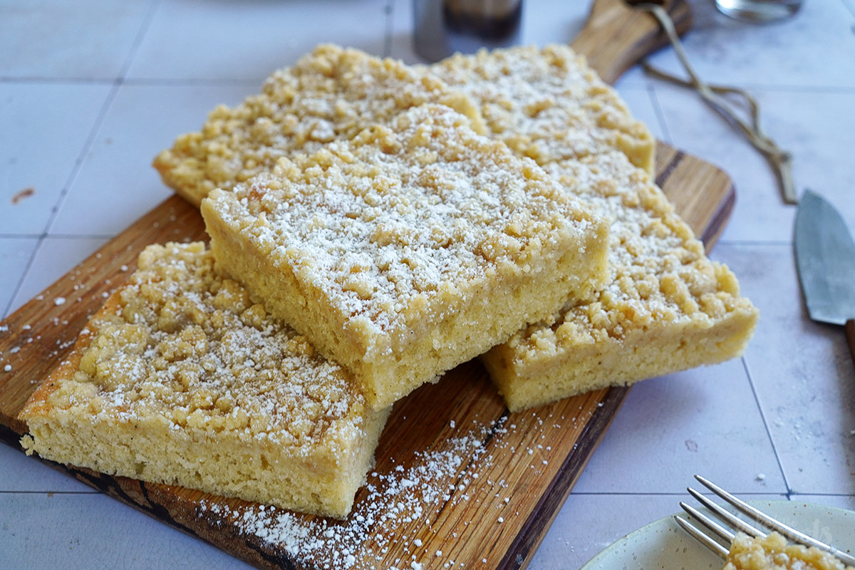 Einfacher Streuselkuchen (ohne Hefe) | Bake to the roots