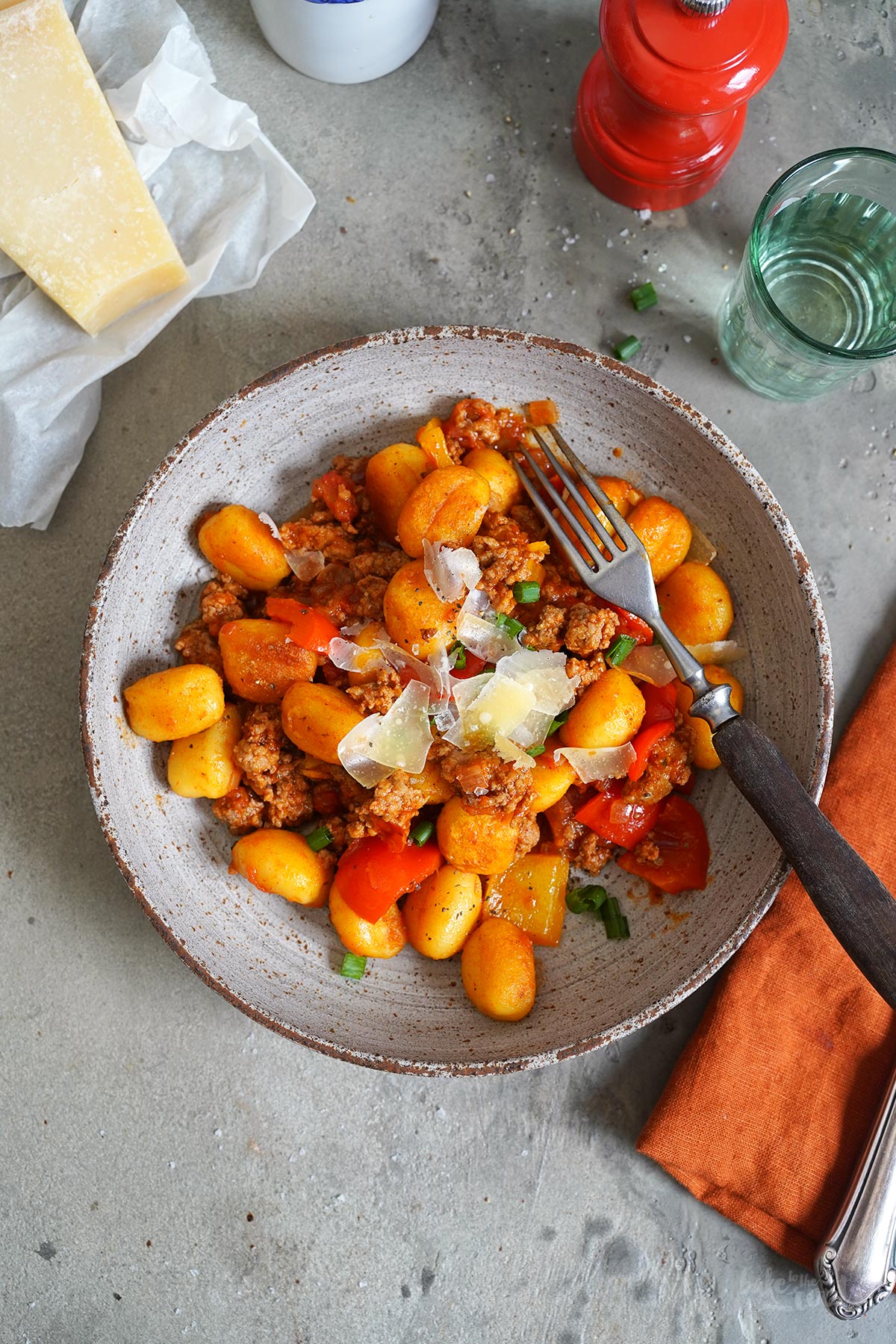Gnocchi Skillet with Bell Peppers & Minced Meat | Bake to the roots