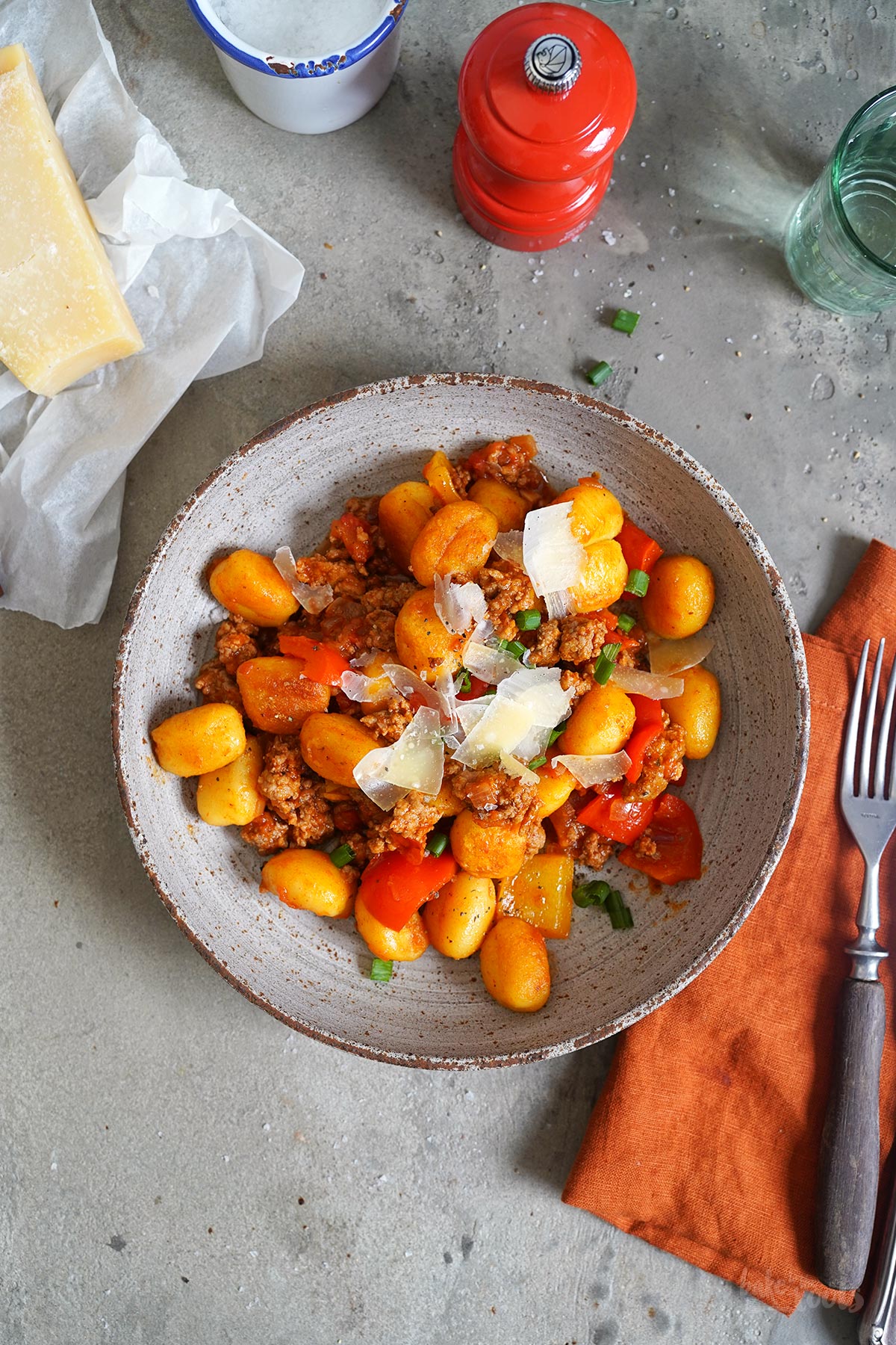Gnocchi Skillet with Bell Peppers & Minced Meat | Bake to the roots