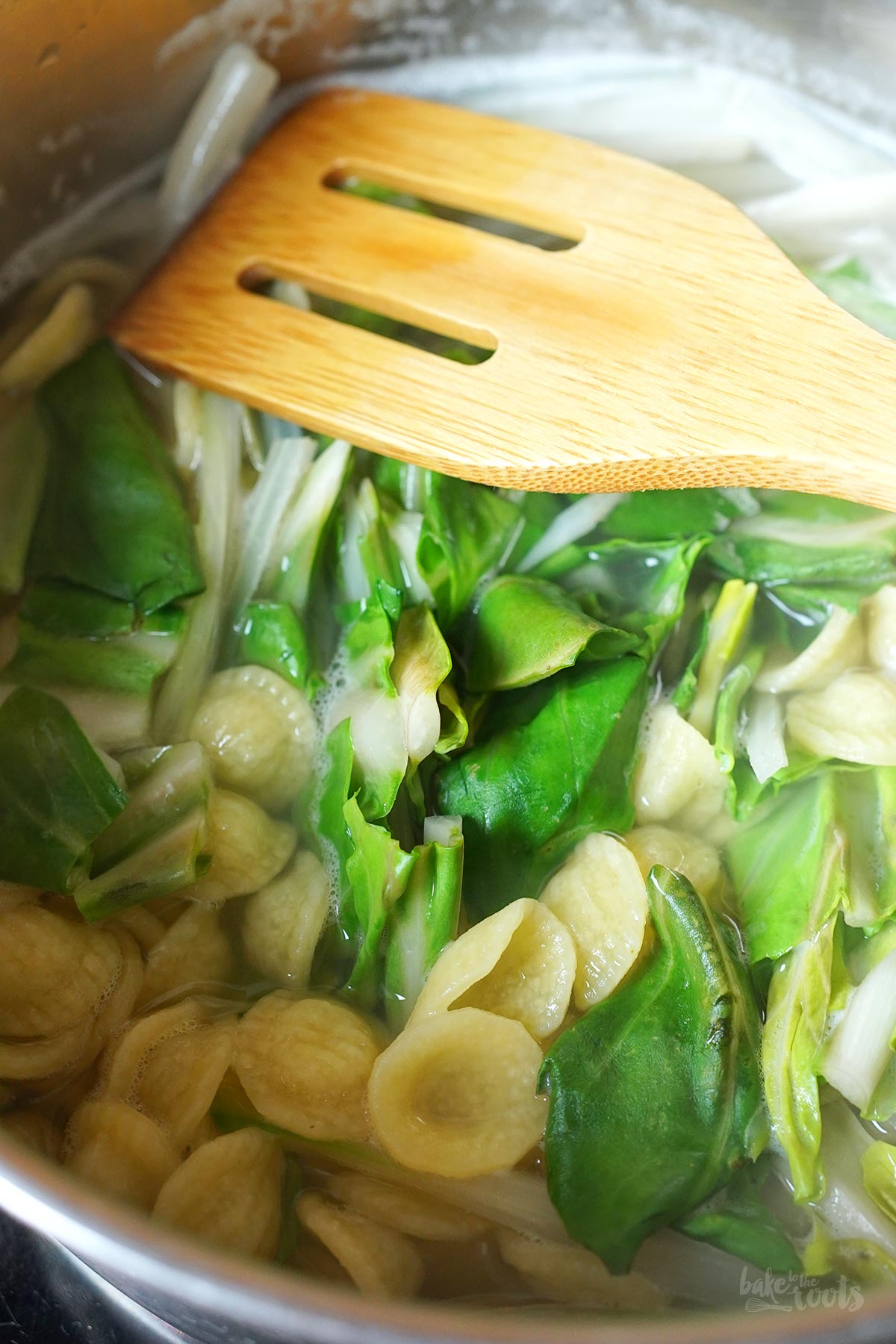 Orecchiette mit Mangold | Bake to the roots
