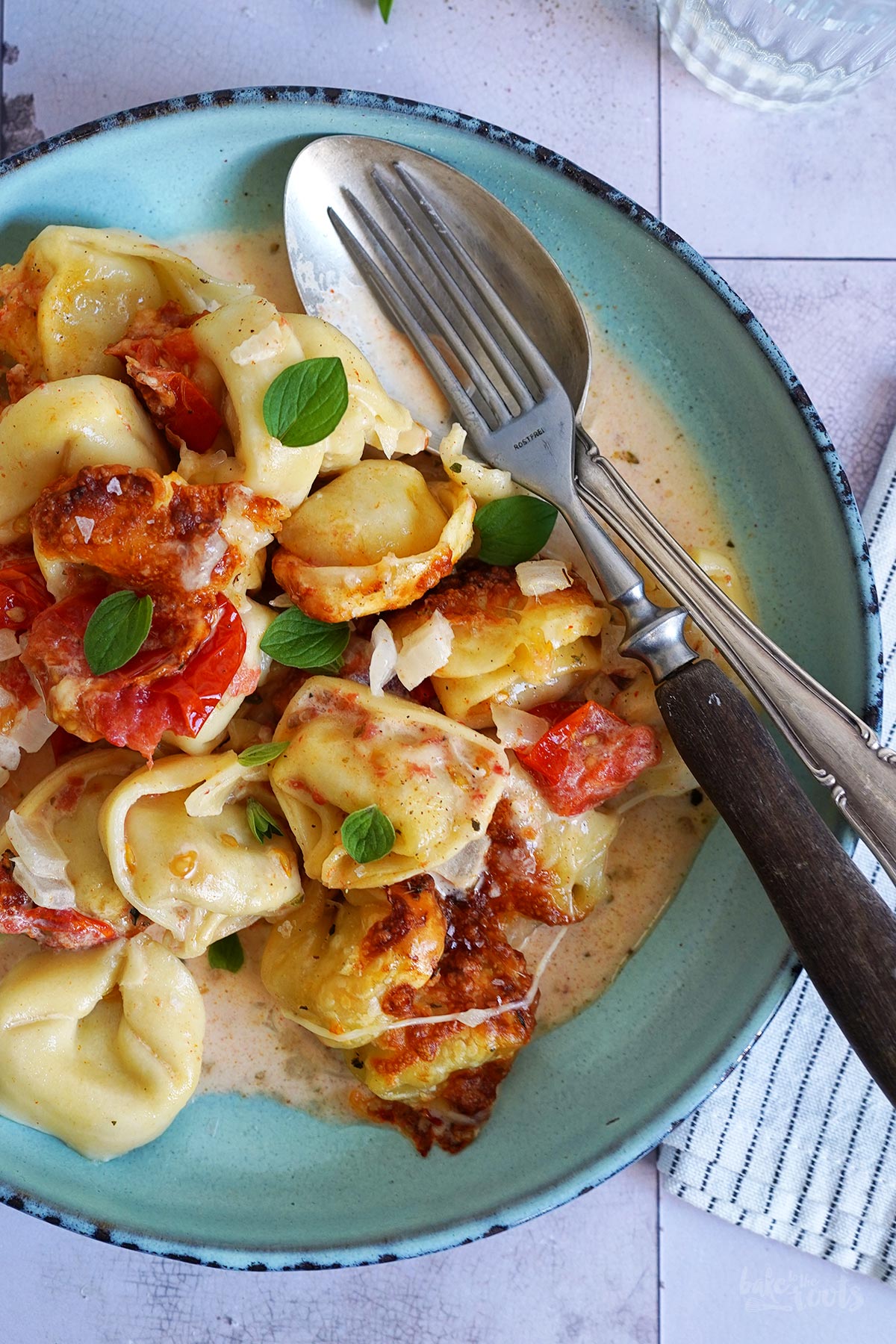 AirFryer Tortellini Auflauf mit Tomaten | Bake to the roots