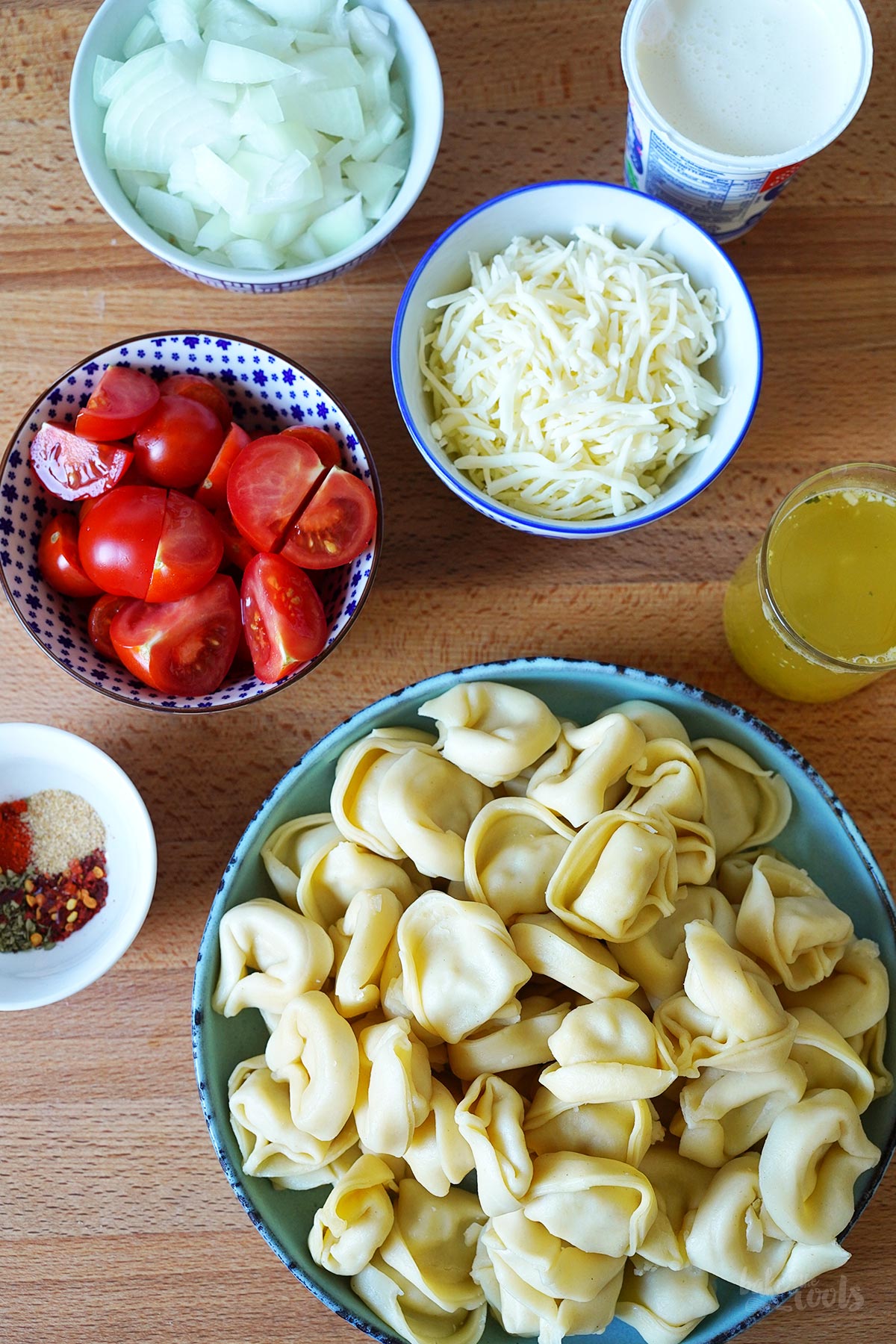 AirFryer Tortellini Auflauf mit Tomaten | Bake to the roots
