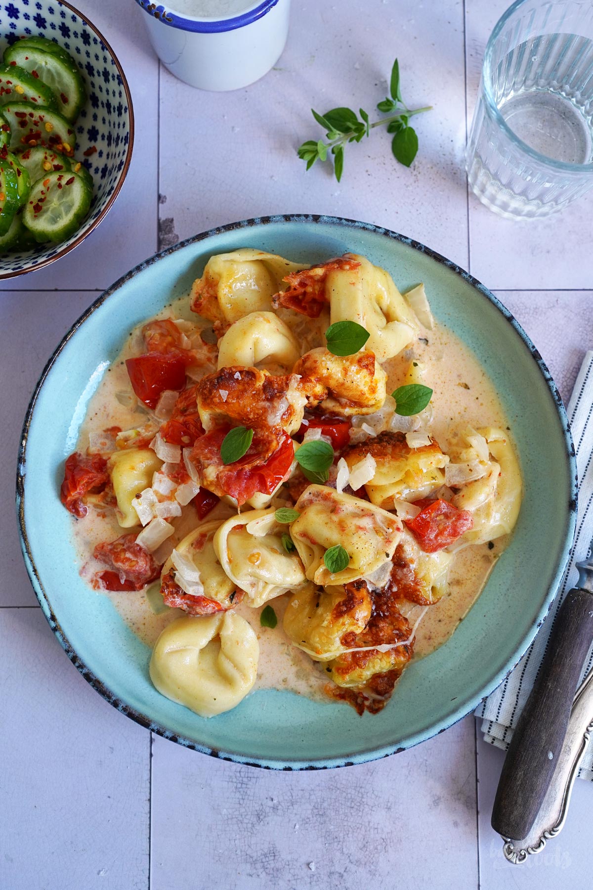 AirFryer Tortellini Auflauf mit Tomaten | Bake to the roots