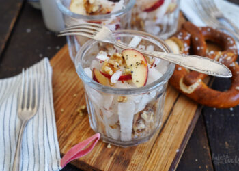 Einfacher Apfel & Rettich Salat | Bake to the roots