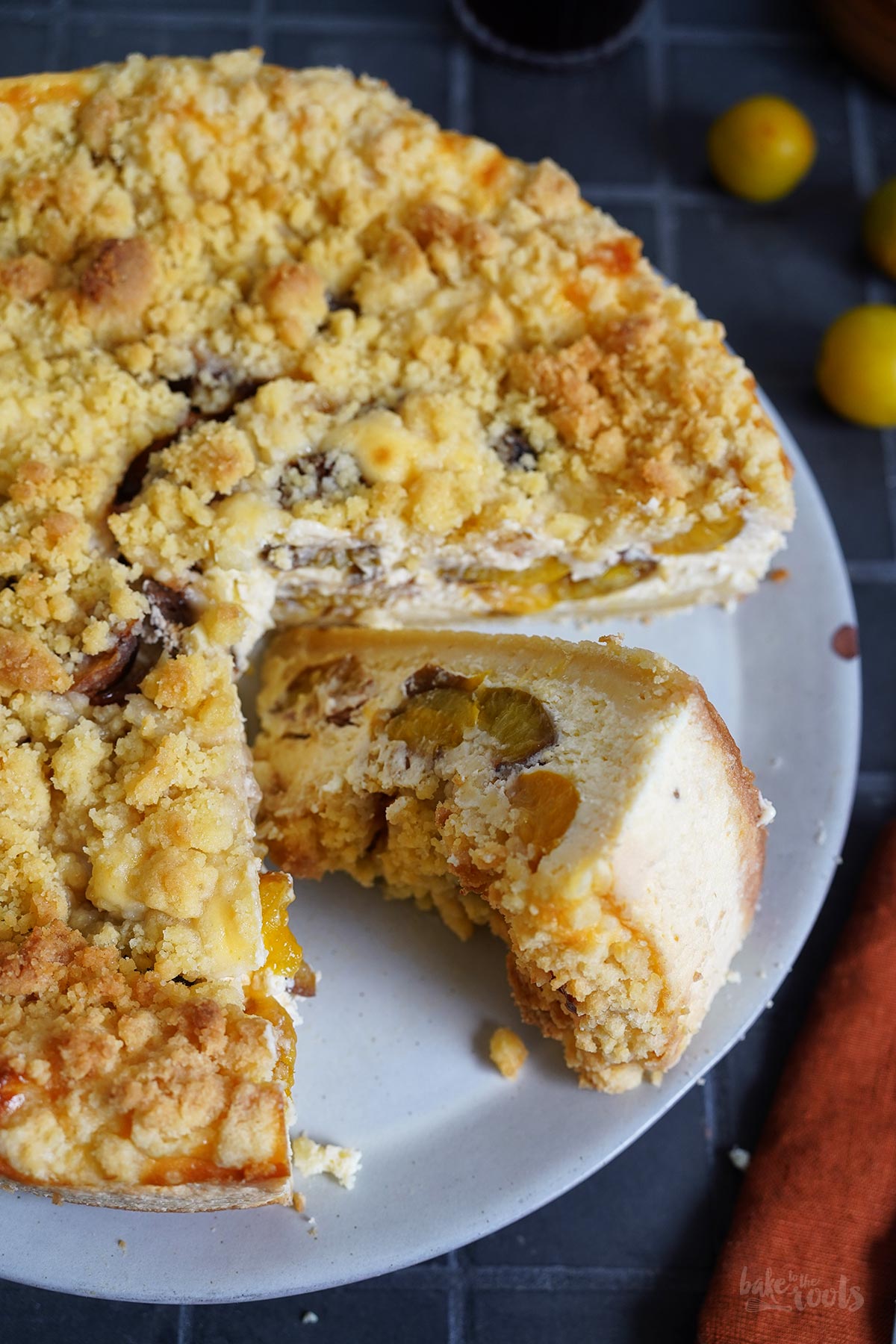 Mirabellen Streusel Käsekuchen | Bake to the roots