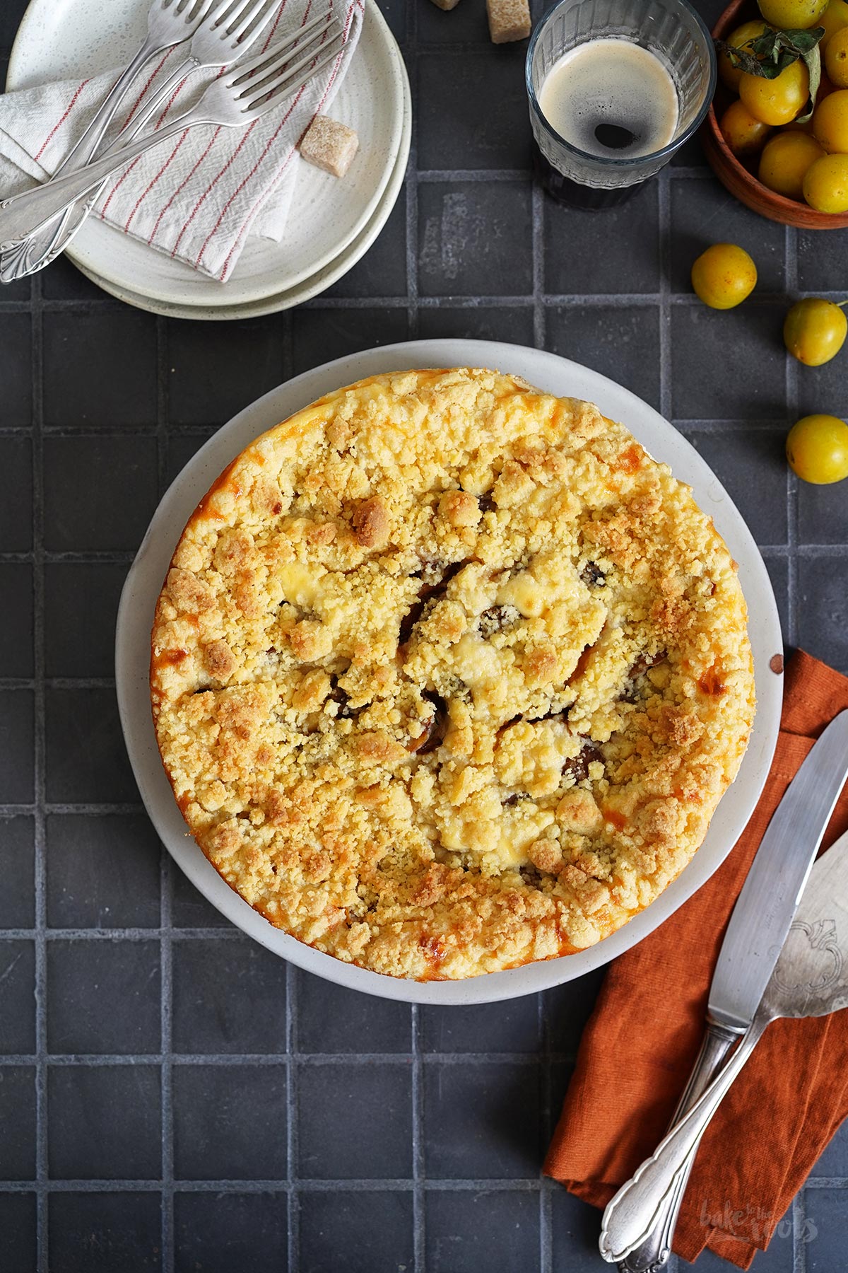 Mirabellen Streusel Käsekuchen | Bake to the roots
