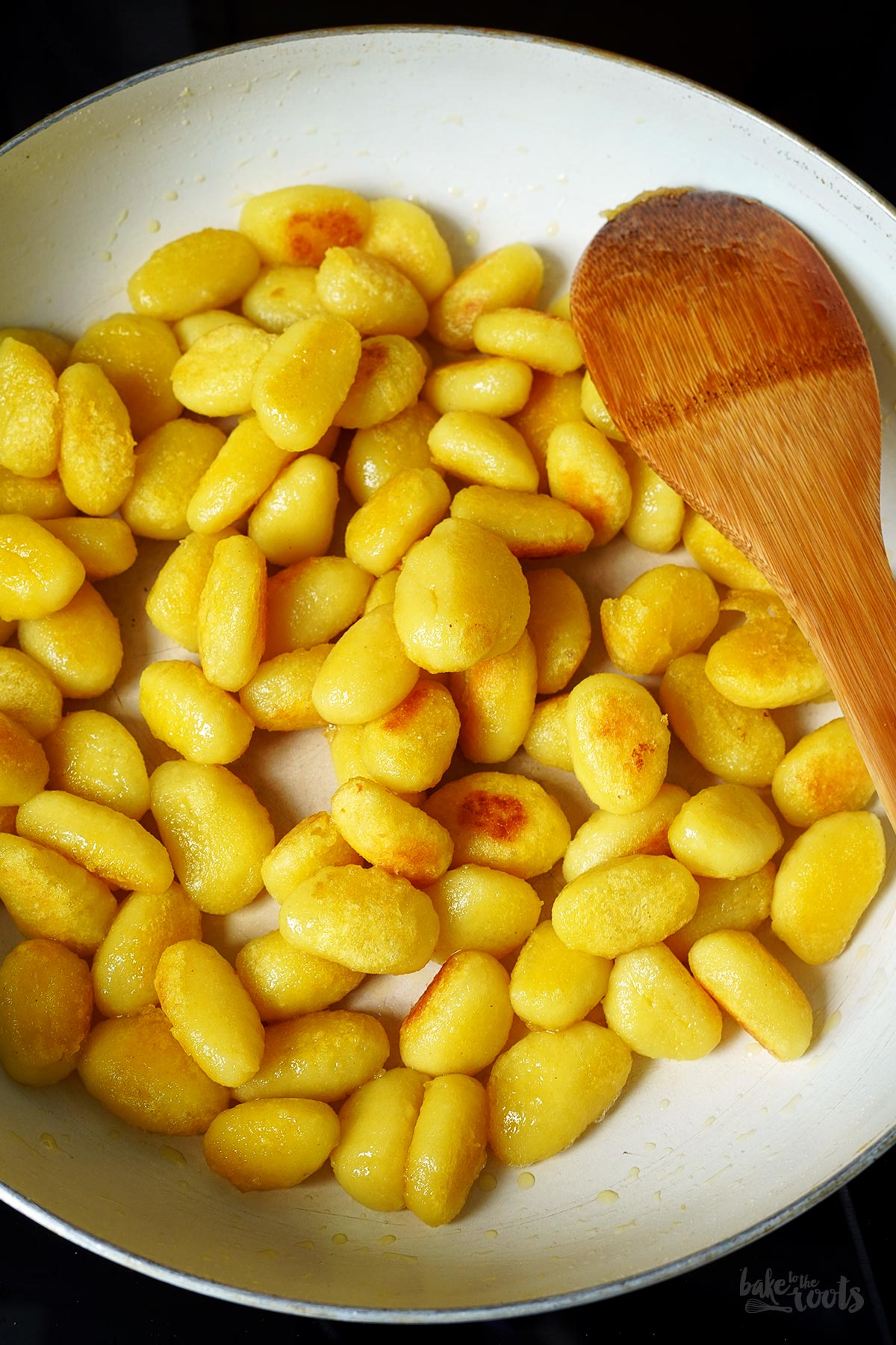 Schnelle Gnocchi mit Chorizo, Pesto Rosso & Spinat | Bake to the roots