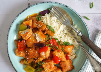 Süß-Saurer Pangasius mit Reis | Bake to the roots