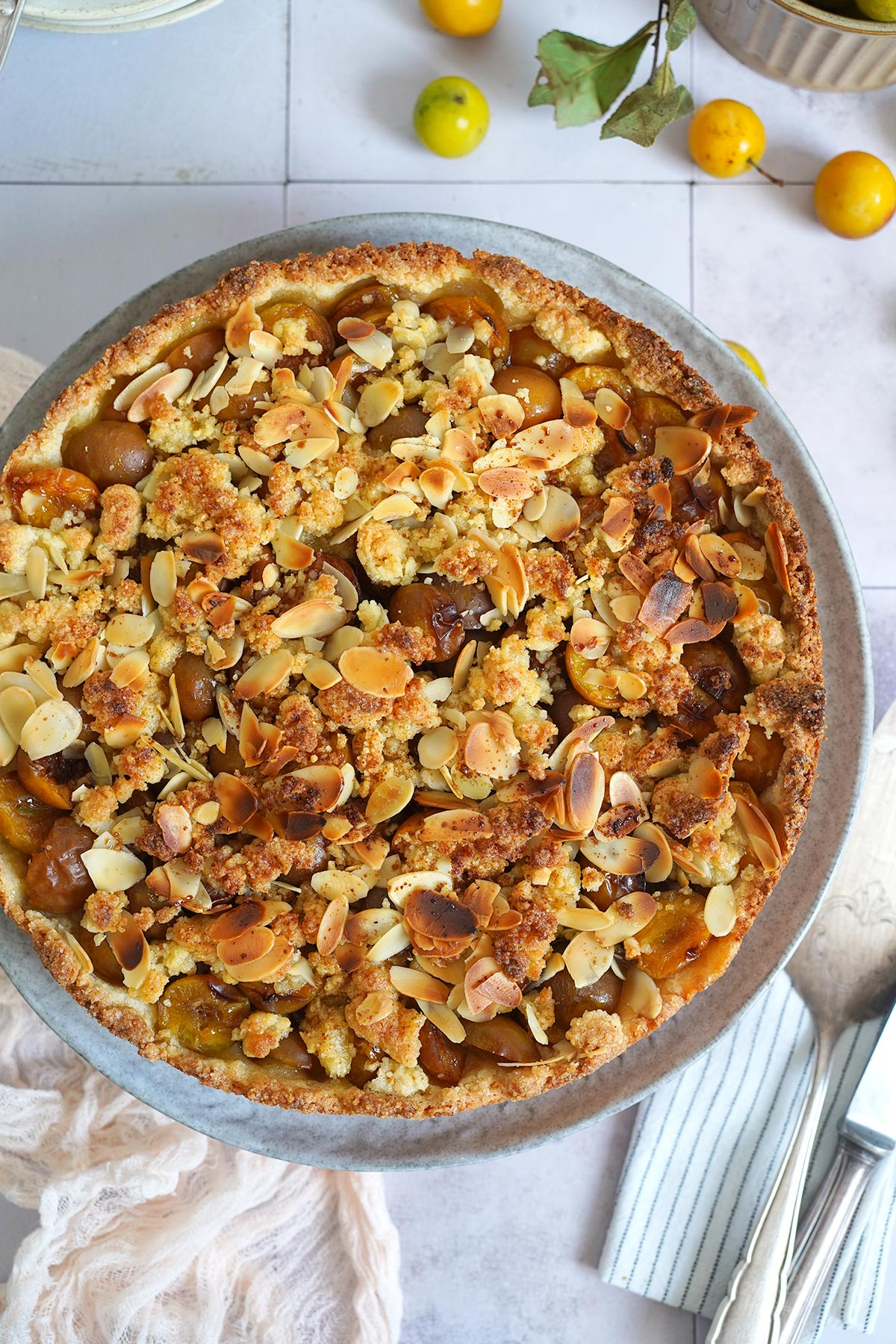 Mirabellen Pudding Streuselkuchen | Bake to the roots