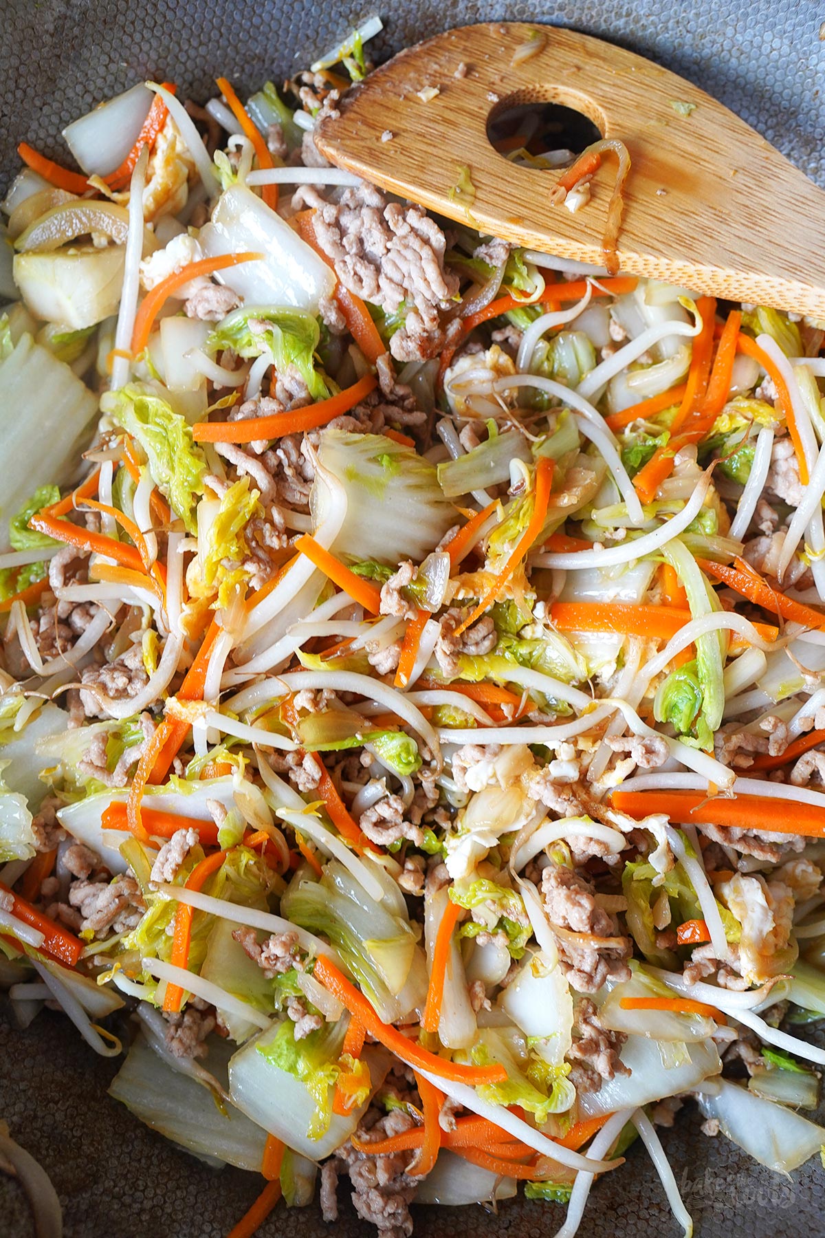 Einfache Chinakohl Hackfleisch Pfanne | Bake to the roots