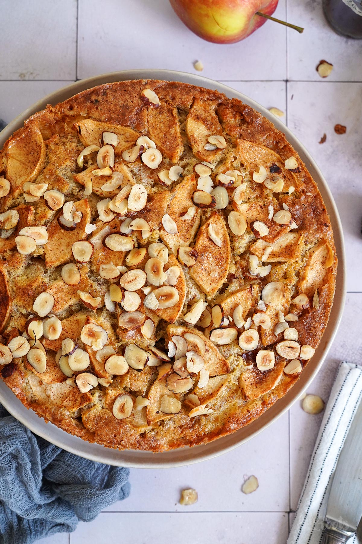 Quick & Easy Blackberry Apple Cake | Bake to the roots