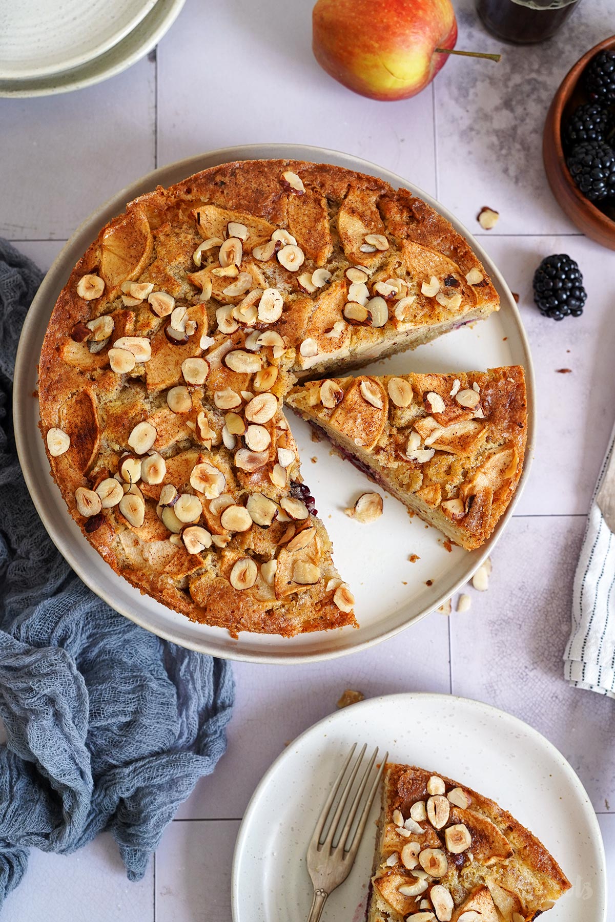 Quick & Easy Blackberry Apple Cake | Bake to the roots