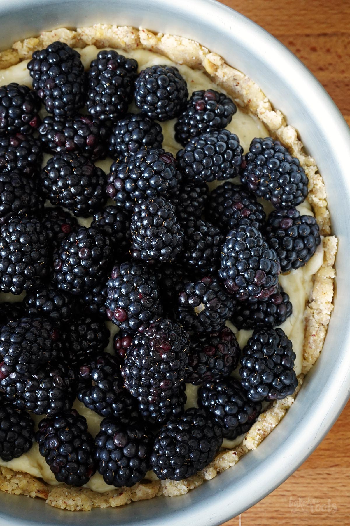Brombeeren Pudding Streuselkuchen | Bake to the roots