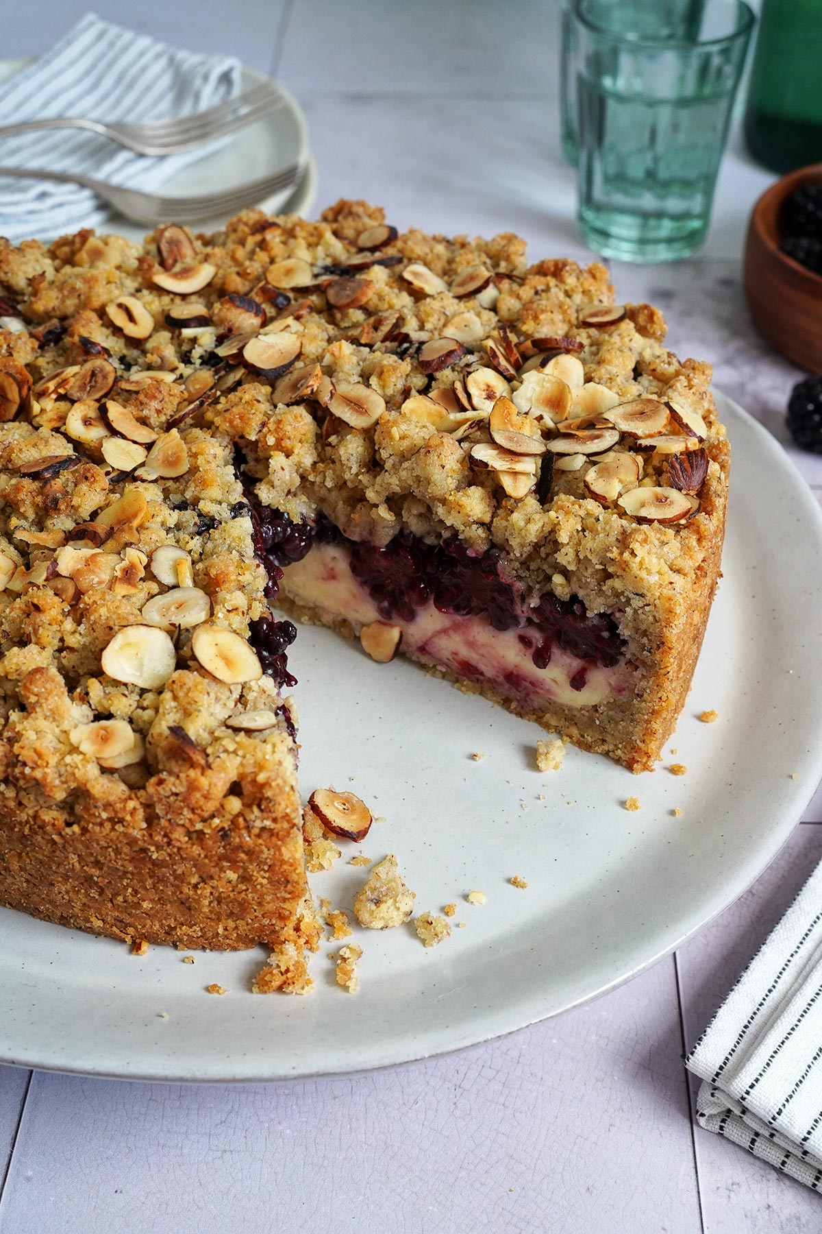 Brombeeren Pudding Streuselkuchen | Bake to the roots