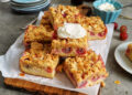 Schneller Stachelbeeren Streuselkuchen | Bake to the roots