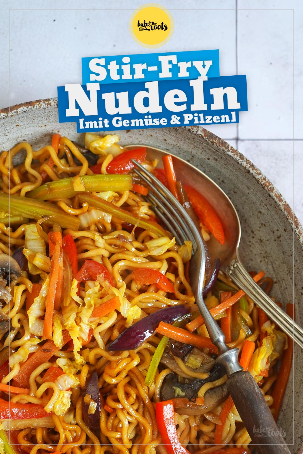 Wok Nudeln mit Gemüse & Pilzen | Bake to the roots