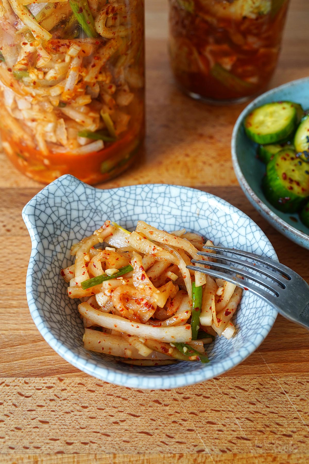 Spicy Korean Radish Salad (Mue Saeng Chae) | Bake to the roots