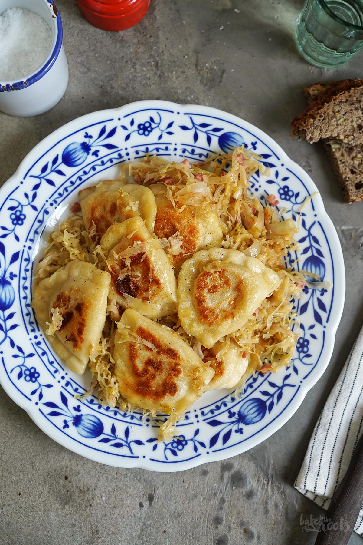 Pierogi mit Speck & Sauerkraut | Bake to the roots