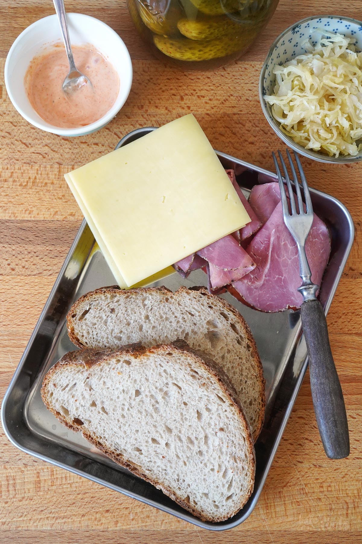 Einfaches Reuben Sandwich (AirFryer Version) | Bake to the roots
