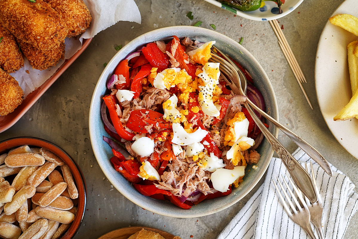 Geröstete Paprika & Thunfisch Salat (Tapas) | Bake to the roots