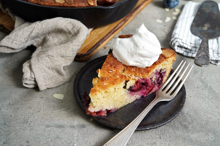 Einfacher (versunkener) Zwetschgenkuchen | Bake to the roots