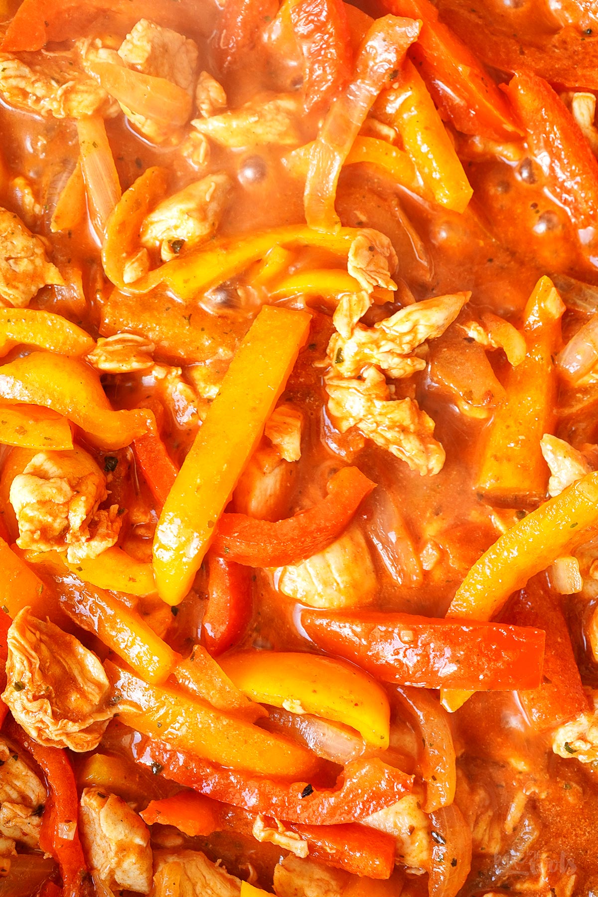 Chicken Fajita Style Pasta Skillet | Bake to the roots