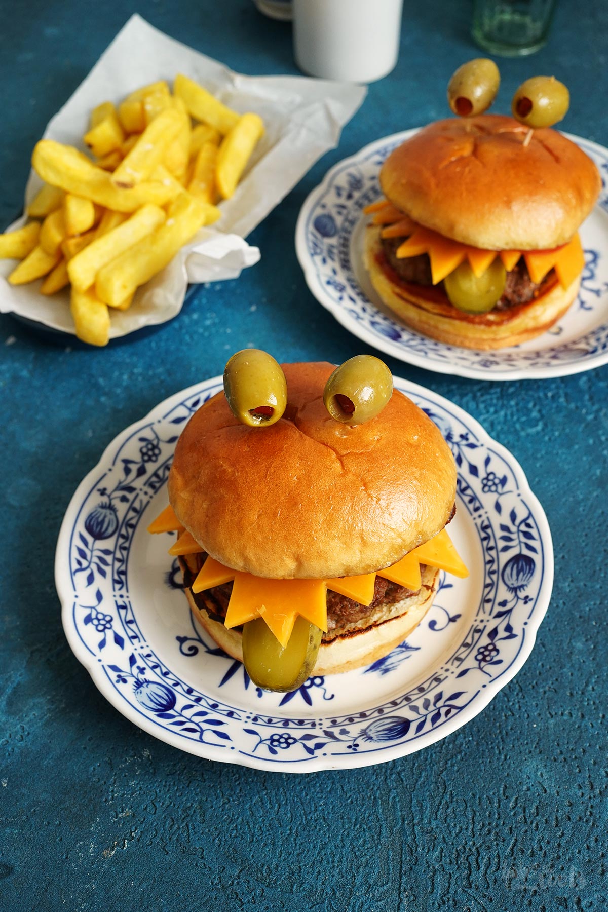 Halloween Monster Burger | Bake to the roots