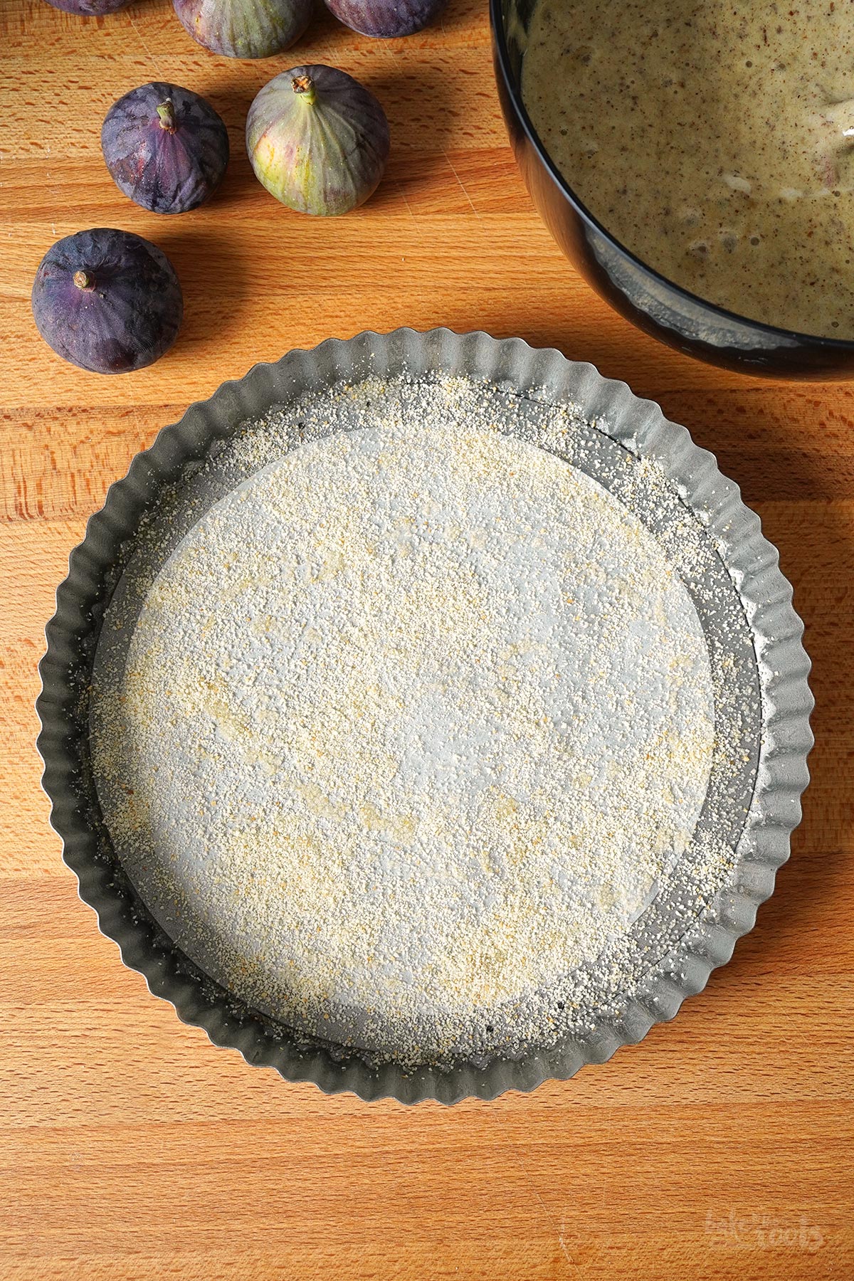 Olivenölkuchen mit Mandeln & Feigen | Bake to the roots