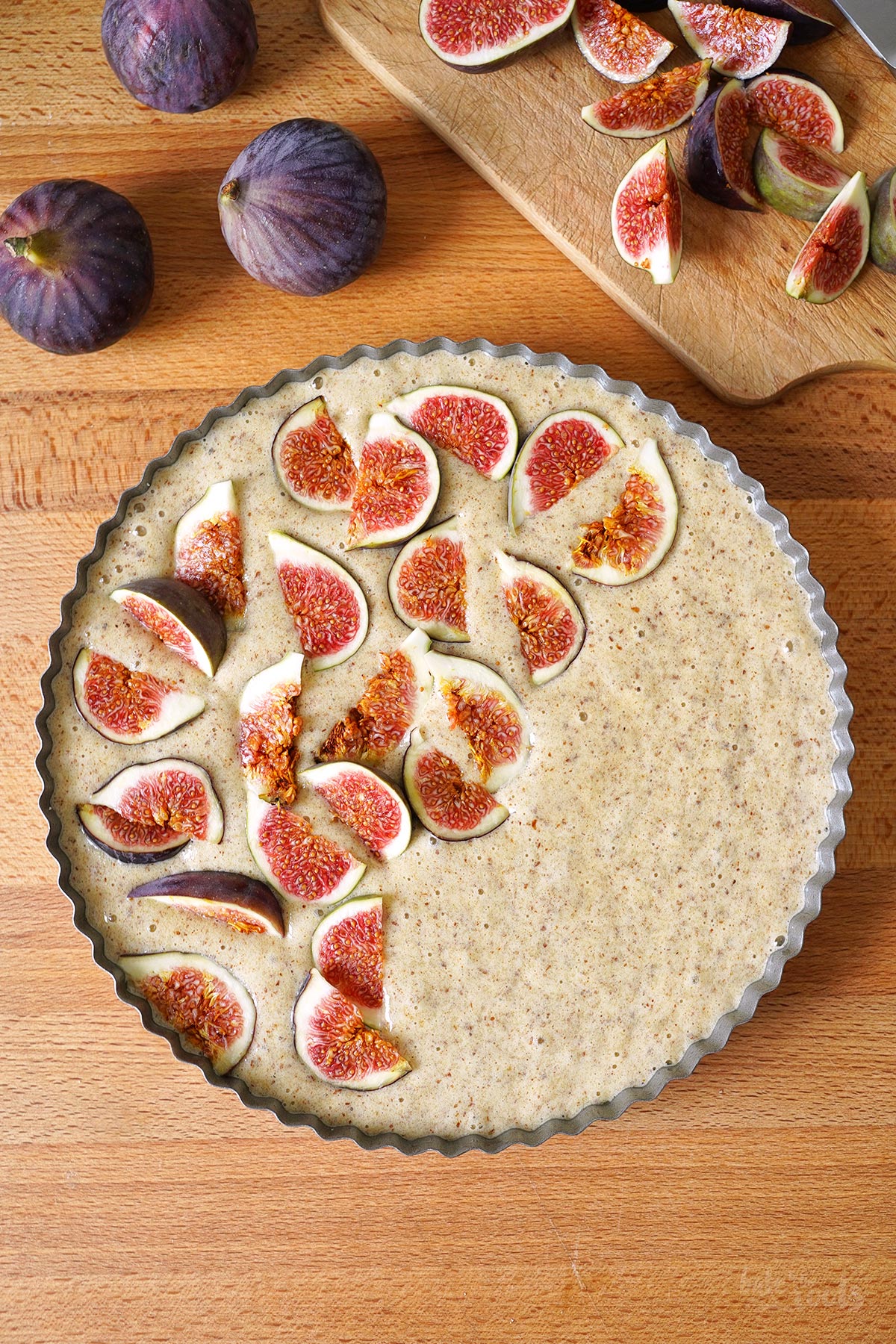 Olivenölkuchen mit Mandeln & Feigen | Bake to the roots