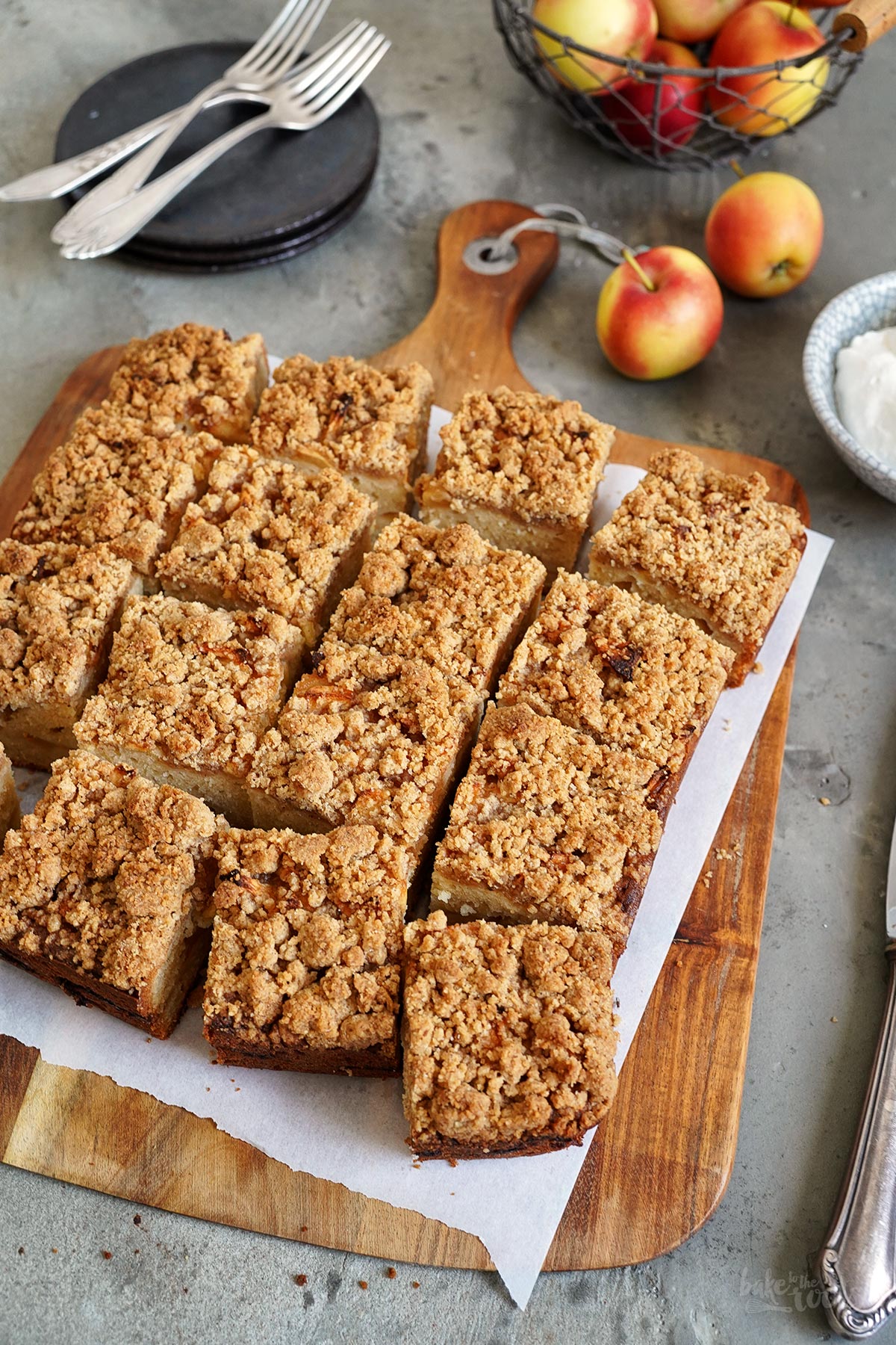 Apfelmus Streuselkuchen | Bake to the roots