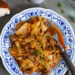 Deftige Spitzkohl Bratwurst Pfanne | Bake to the roots