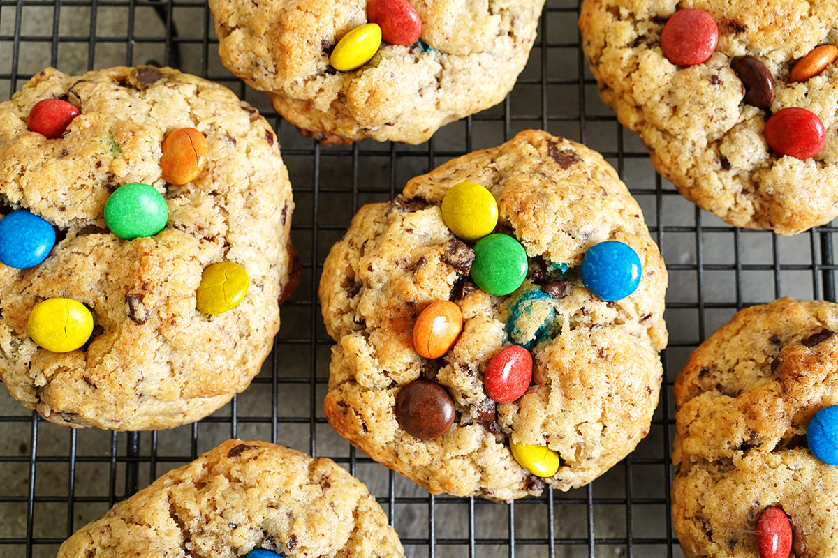 (NY Style) M&M's Chocolate Chip Cookies | Bake to the roots