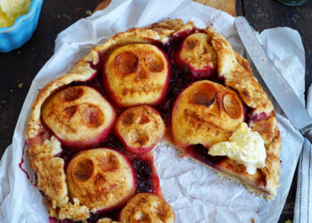 Halloween Apfel Galette | Bake to the roots